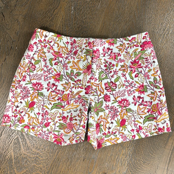 NWOT LOFT™️ Women's Size 0 'THE RIVIERA SHORT' Stretch Bright Floral Shorts - Picture 2 of 14